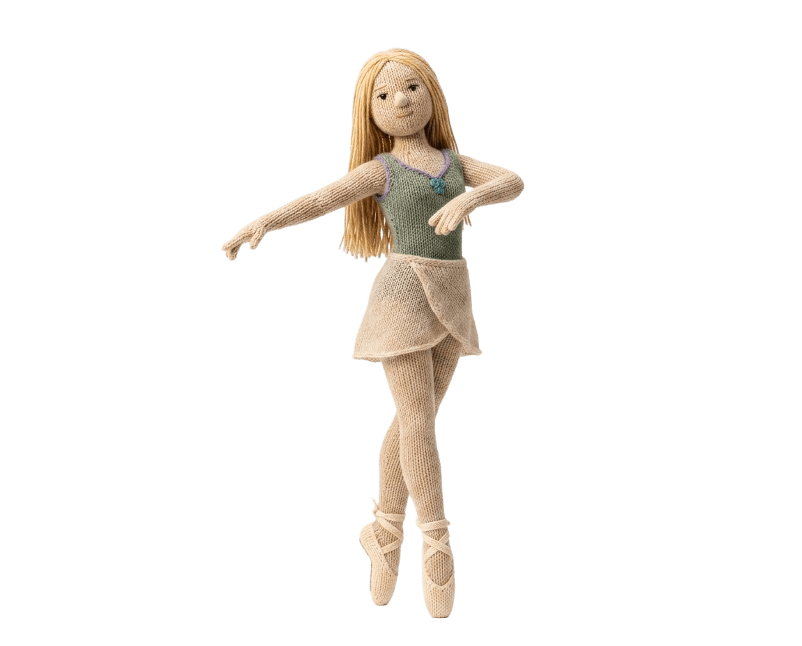 Lisa dancing